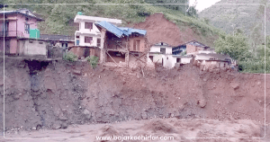 रुकुमपश्चिममा बाढी: घरमा पुरिएका तीन बालिकाको शव निकालियो, एक अझै बेपत्ता