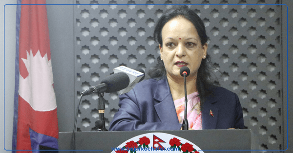 नेपालको पहिलो महिला सञ्चार सचिव अर्यालद्वारा पदभार ग्रहण