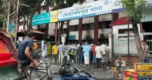 बंगलादेशमा रोकिएन लुटपाट, कैयौं प्रहरी चौकीमा आगलागी