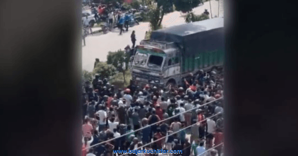 भक्तपुरको गठ्ठाघर तनावग्रस्त अवस्थामा, प्रहरीद्वारा नियन्त्रणको प्रयास जारी