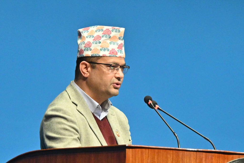 कम्पनीहरुको मूल्य बढाएर आईपीओ जारी गर्दा लगानीकर्ताहरु मर्कामा :सांसद पदम गिरी