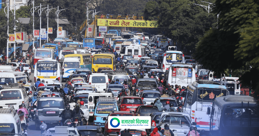 सत्तारुढ एमालेको प्रदर्शनले काठमाडौंको सडक जाम, सर्वसाधारणलाई सास्ती