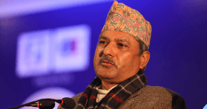 घरजग्गा, गाडी र सेयरकाे पछि लागेर अर्थतन्त्र चल्दैन्: गभर्नर अधिकारी