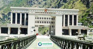खासा क्षेत्रमा भीषण आगो लागेपछि तातोपानी नाका बन्द