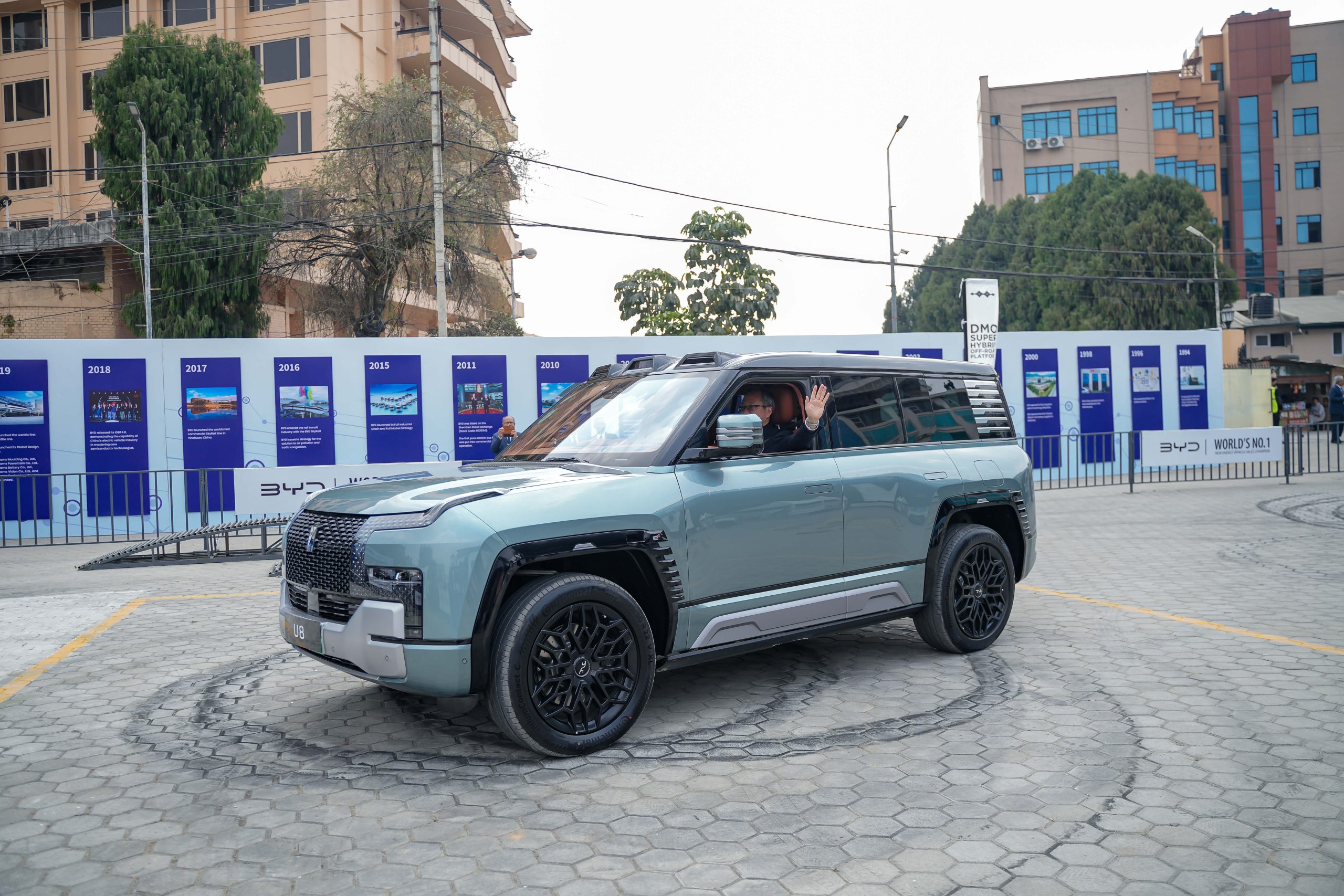 YAL01554 1 scaled https://bajarkochirfar.com/byd-hi-tech-week-concluded-in-nepal-global-milestone-delivery-of-1-million-10-thousand-byd-atto-3-completed | %tags