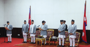 नव नियुक्त शिक्षामन्त्री रघुजी पन्तले लिए शपथ