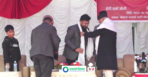 सेयर बजारका लगानीकर्ता दीपेन्द्र अग्रवाल एमालेमा प्रवेश