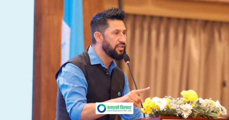 रास्वपाभित्र गुटबन्दी नगर्न सभापति लामिछानेको निर्देशन: ‘घण्टीमुनि सबै अटाउँछौँ, कांग्रेस–एमालेलाई गुटले जितिँदैन’