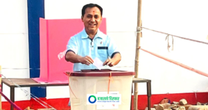 निर्वाचन अपडेट : कांग्रेस उपसभापति शर्माले झापाबाट गरे मतदान