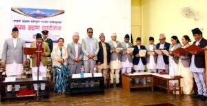 गण्डकीका नवनियुक्त मन्त्रीहरूले गरे सपथ ग्रहण, कसलाई कुन मन्त्रालय ?
