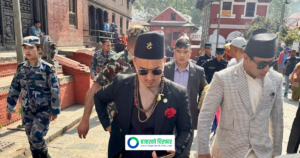 गृहमन्त्री गुरुङले गरे पशुपति मन्दिरको दर्शन तथा पूजाअर्चना
