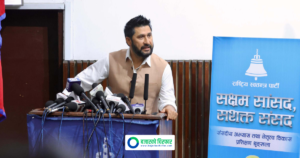 विकास र नीतिगत सुधारमा गति दिन ‘फास्ट ट्र्याक’ अपनाएका हौँ, नागरिकलाई अप्ठ्यारोमा पार्दैनौँ: रवि लामिछाने
