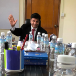 धितोपत्र बोर्ड अध्यक्षसँग लगानीकर्ताको साढे २ घण्टादेखि छलफल जारी, ड्राफ्ट तयार हुँदै