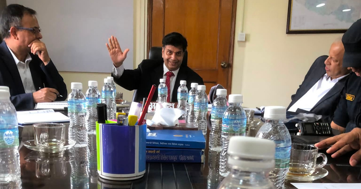 धितोपत्र बोर्ड अध्यक्षसँग लगानीकर्ताको साढे २ घण्टादेखि छलफल जारी, ड्राफ्ट तयार हुँदै