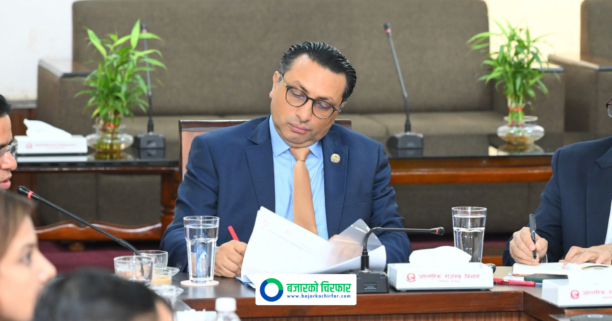 करदातालाई दपेटेर होइन, खुसी पारेर कर उठाउनुस्: अर्थमन्त्री वाग्ले