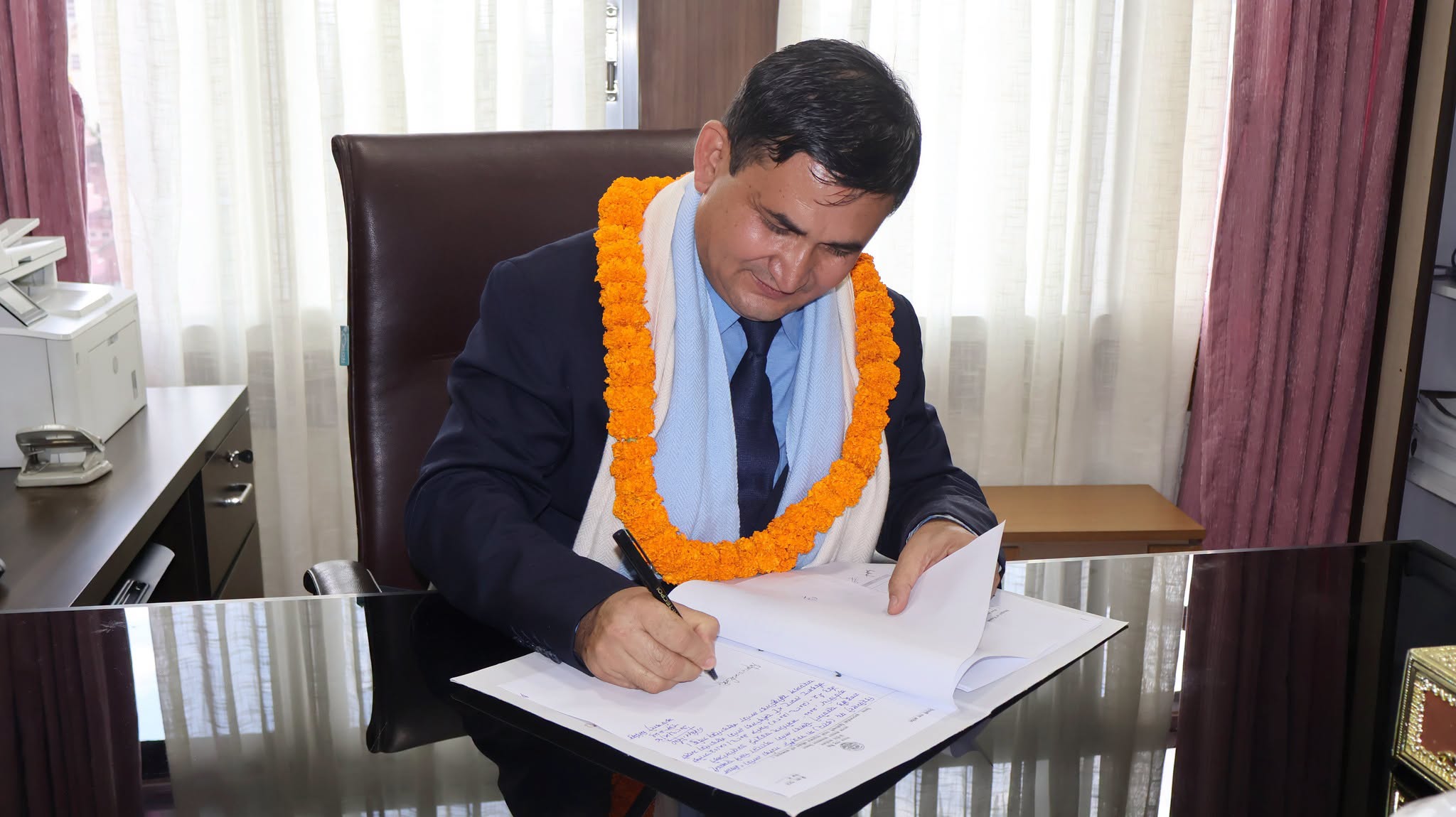 778767501 2106521883568506 6489180449184432644 n https://bajarkochirfar.com/deputy-governor-of-nepal-rastra-bank-rawal-takes-oath-assumes-office-today | %tags