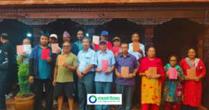 नापजाँच सकिएको ४ वर्षपछि भक्तपुरका ४२१ परिवारले पाए जग्गाधनी पुर्जा