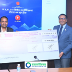 पहिलो बम्पर विजेता जोशी र एक लाख विजेता अर्याललाई अर्थमन्त्रीले दिए पुरस्कार