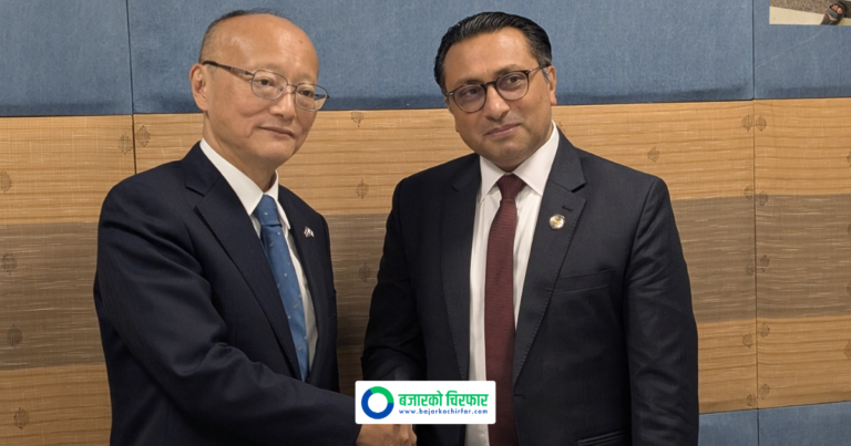 विपद्पछिको पुनर्निर्माणका लागि स्रोत परिचालन गर्न अर्थमन्त्री वाग्लेको एडीबी अध्यक्षसँग आग्रह